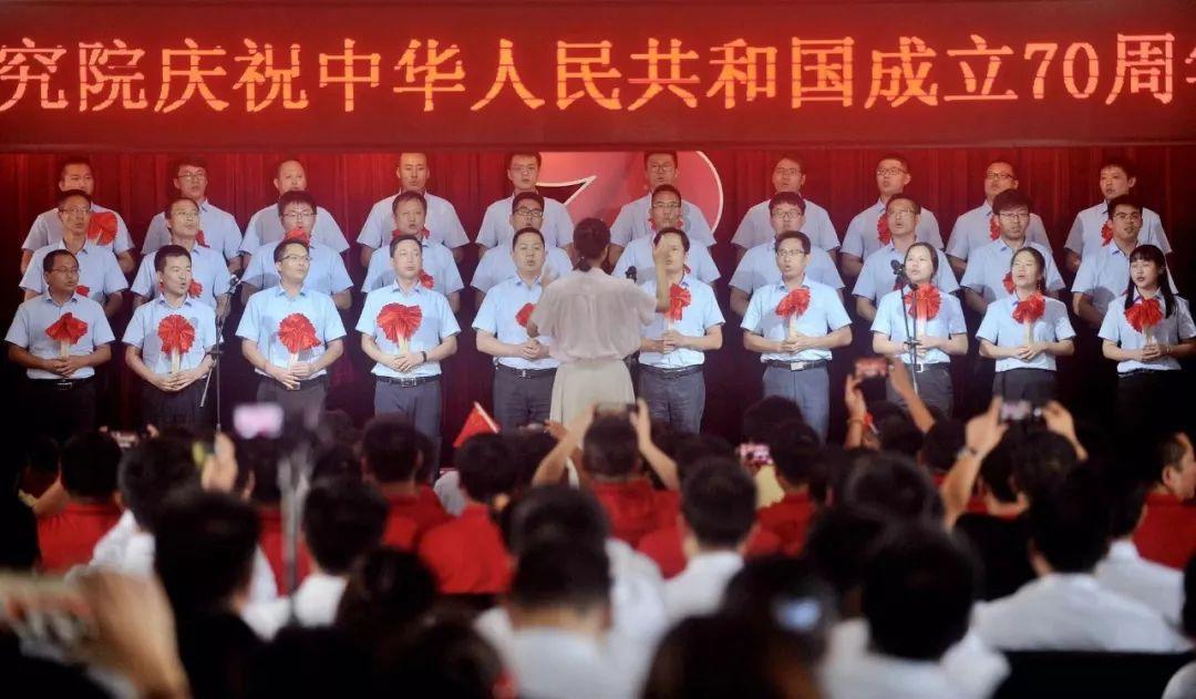 卢绾为什么要反叛刘邦？他们关系不是很好吗？